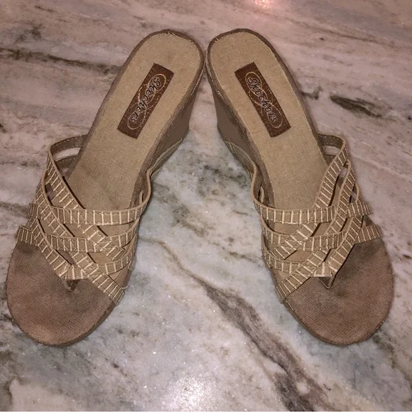 skechers wedge heel sandals